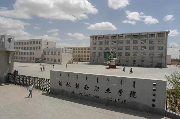 学院.jpg